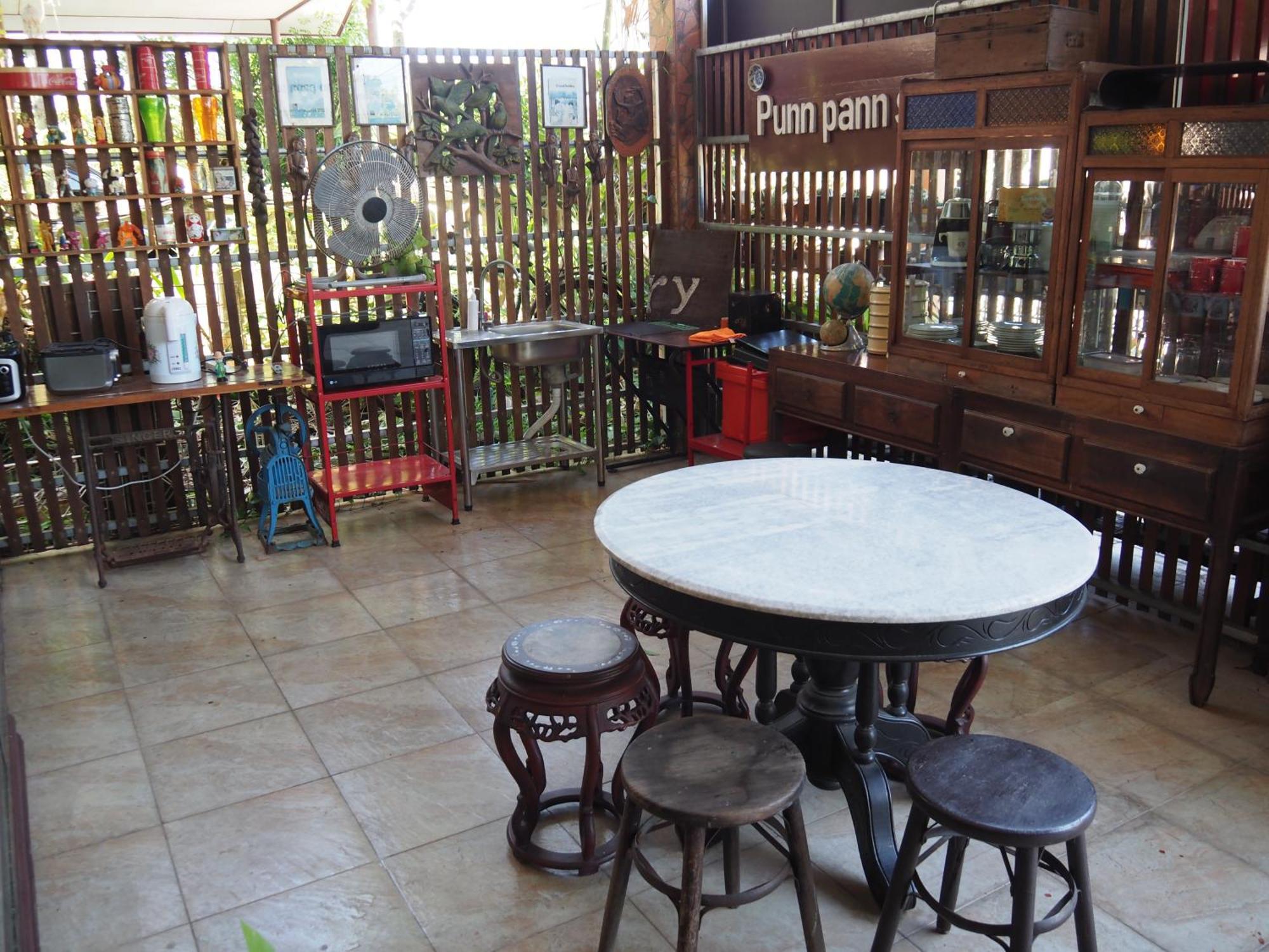 Punnpannsuk Hostel Trat Ngoại thất bức ảnh